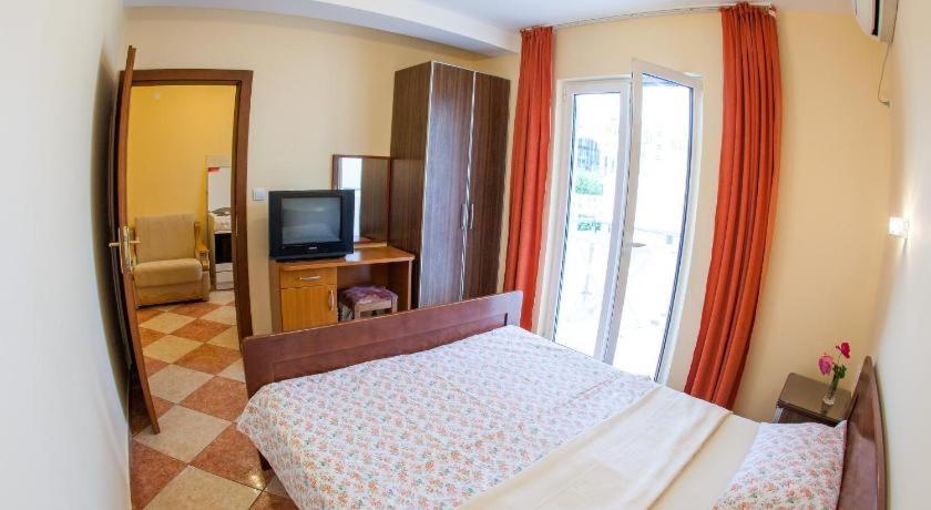 Apartmani Becici Exterior photo